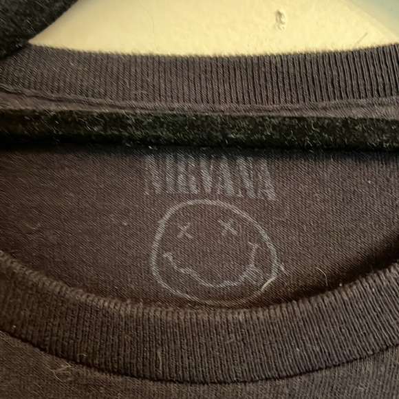 Nirvana Band Tee Graphic Grunge Black Short Sleeve Smiley Logo Crewneck Size M - Picture 5 of 9